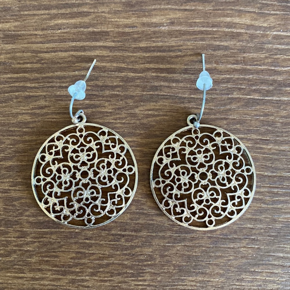 American Eagle Outfitters Gold Filigree Earrings Vampire Diaries Elena Gilbert